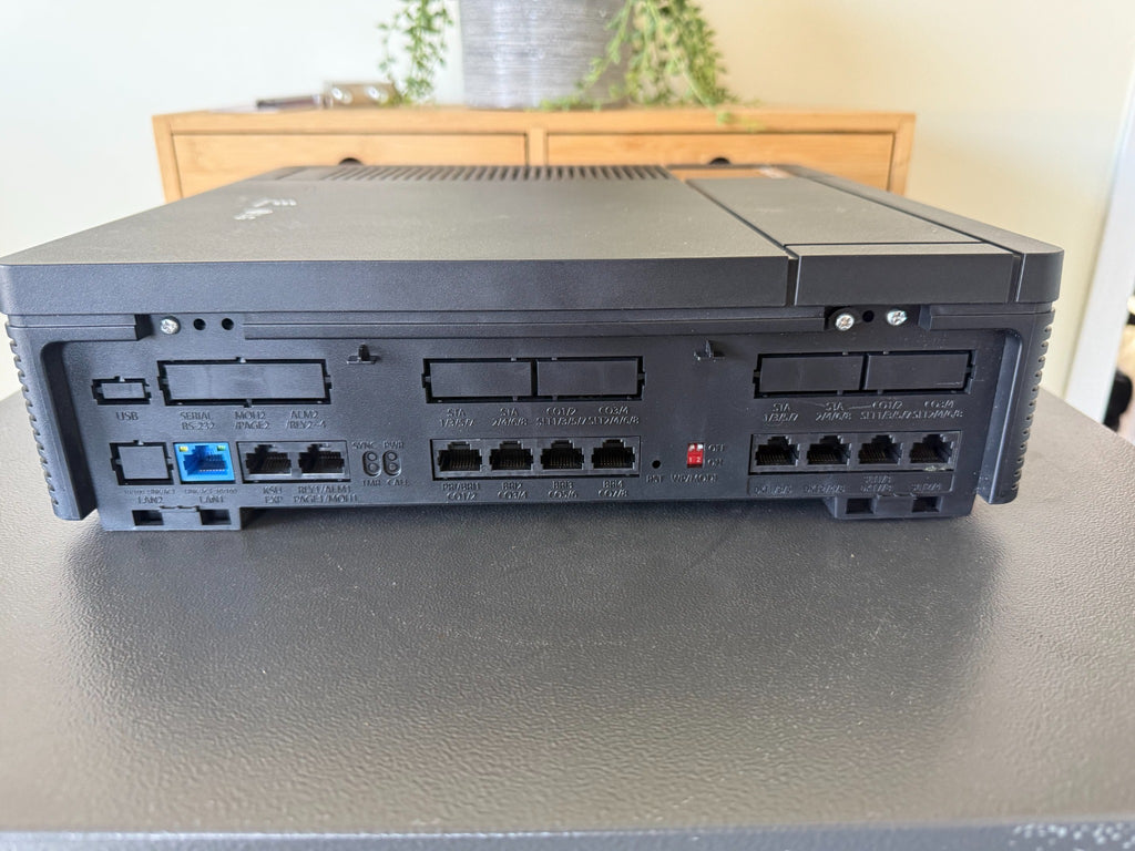 Actual iPECS eMG100 KSUD connection panel